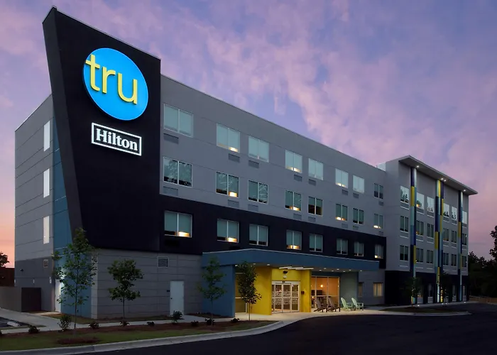 Tru By Hilton Hotel